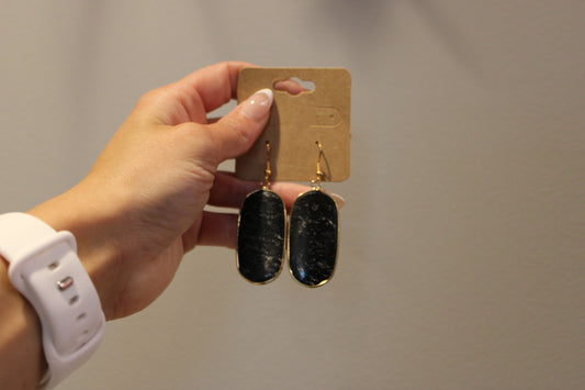 BLACK STONE EARRINGS