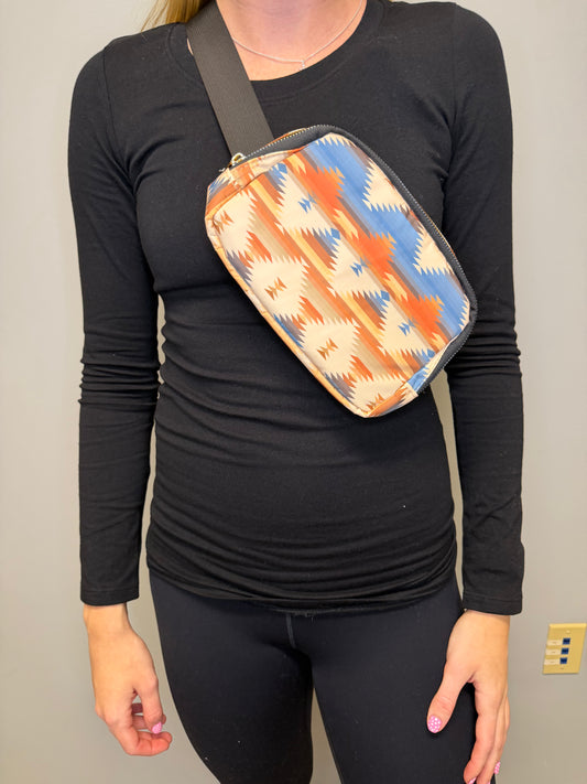 AZTEC CROSSBODY