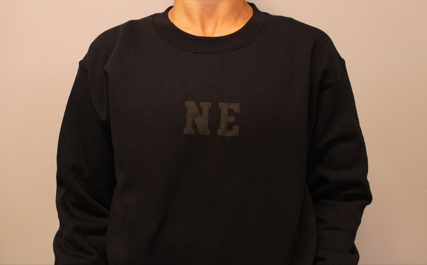 BLACK NE PUFF CREW