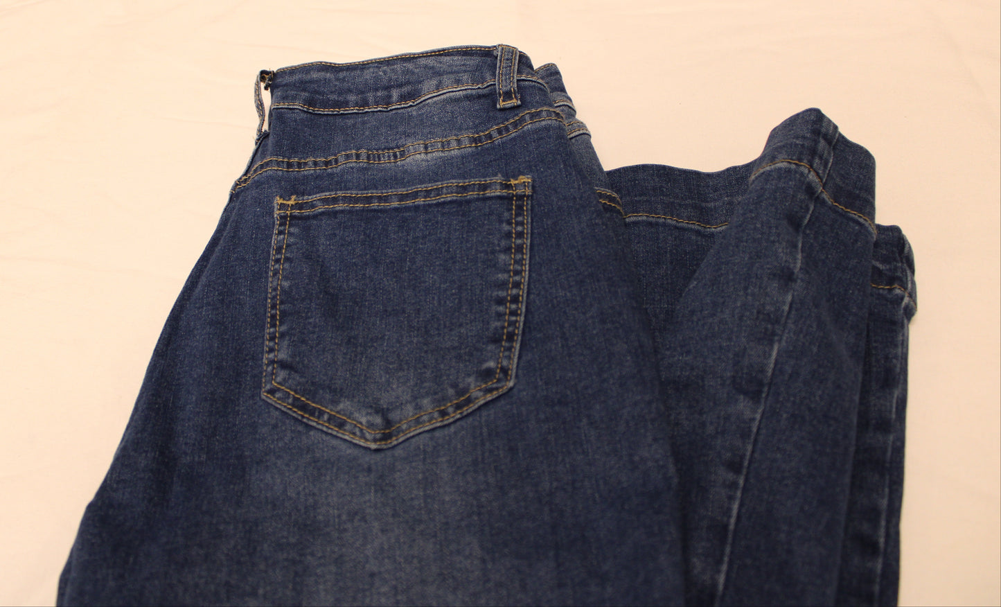 HIGH WAIST FLARE JEANS