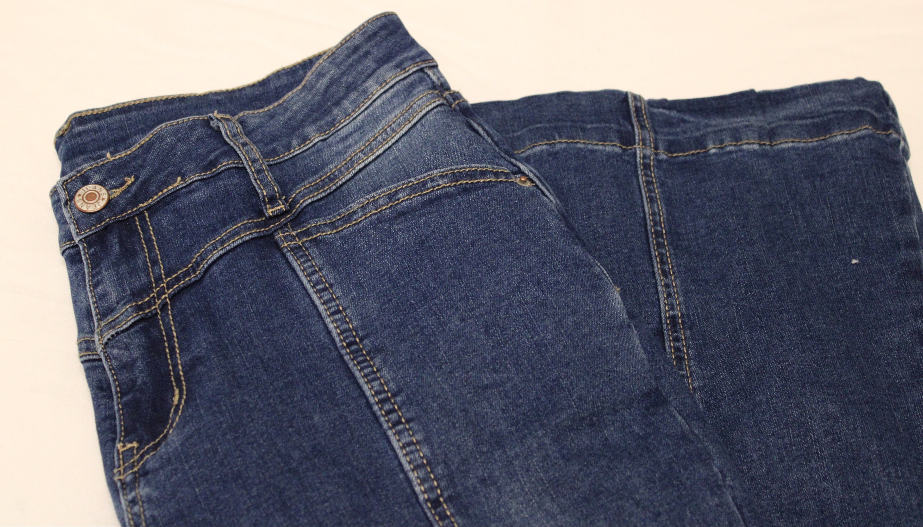 HIGH WAIST FLARE JEANS