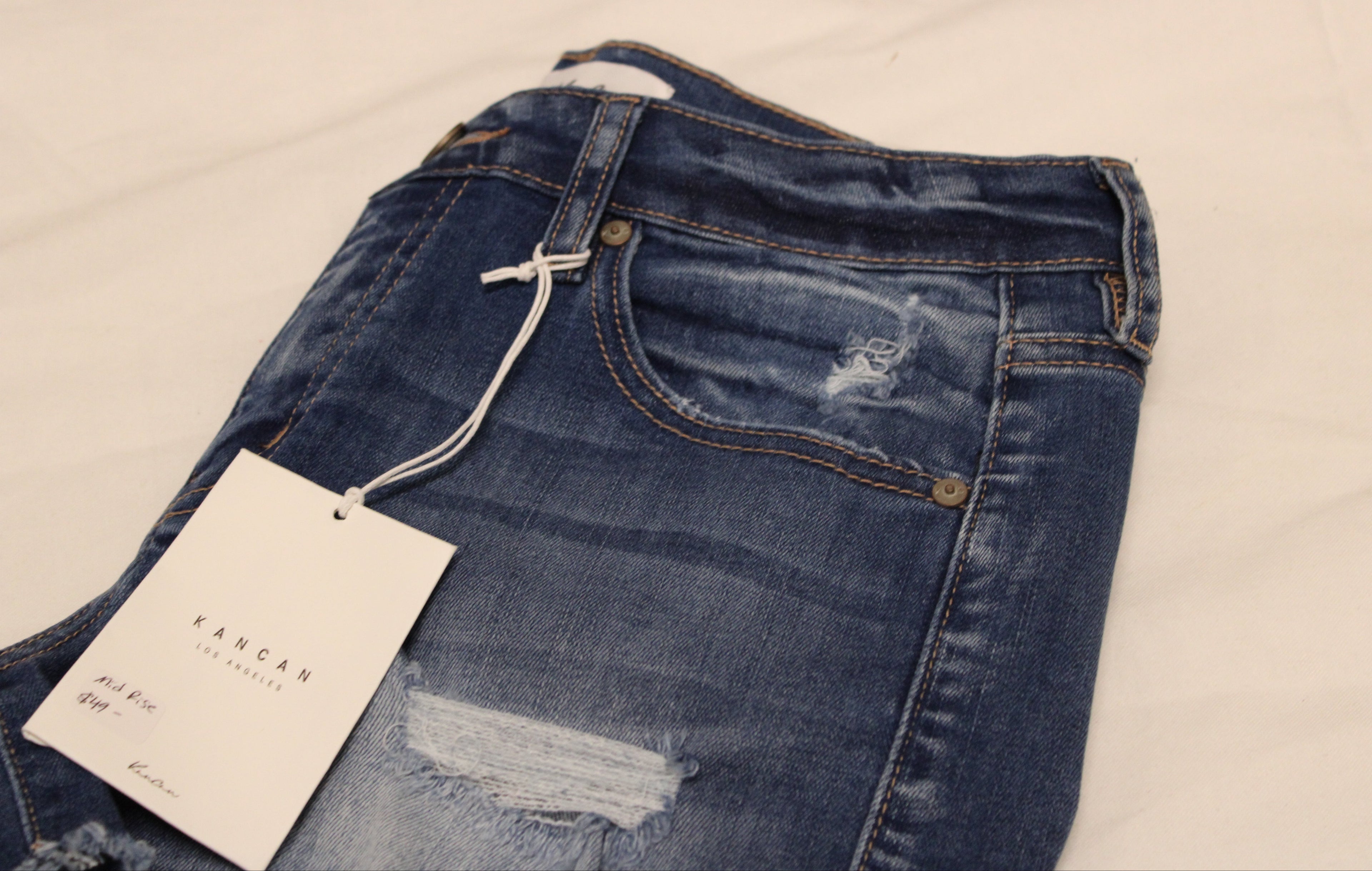 KANCAN MID-RISE SHORTS