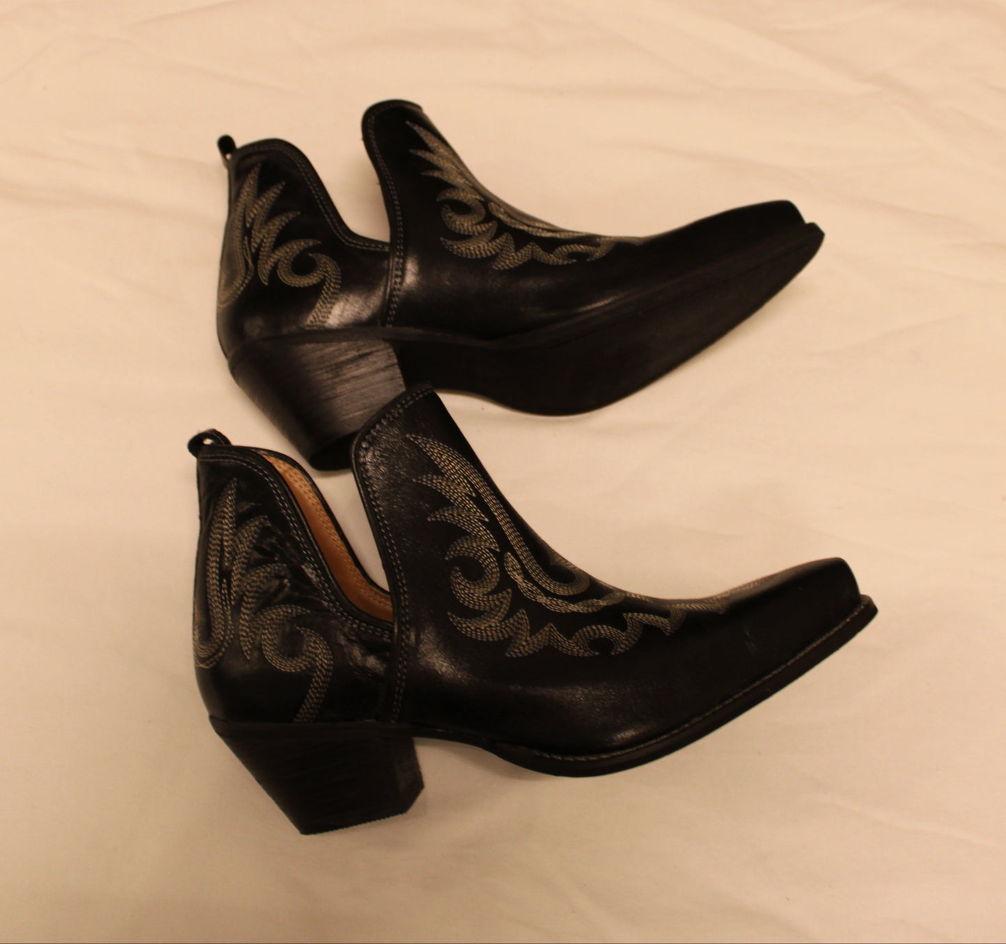 MYRA BOOTIE
