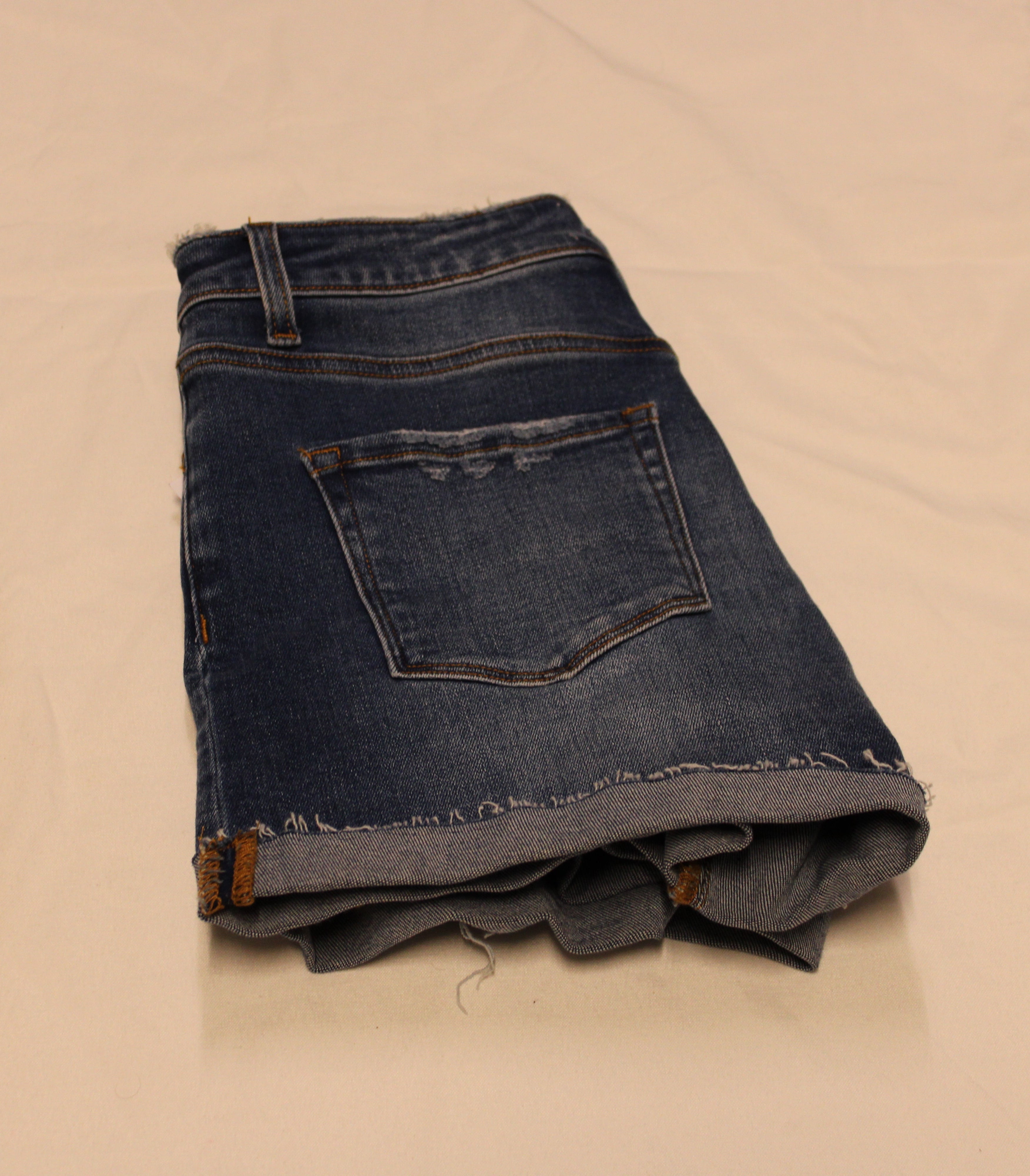 VERVET COURTNEY MOM SHORTS